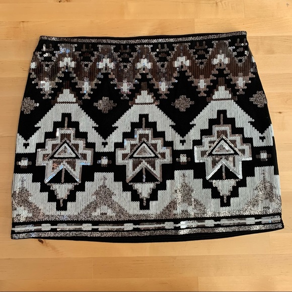 Express Aztec Sequin Skirt - Picture 2 of 7